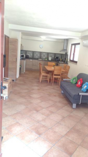 Apartma Lara